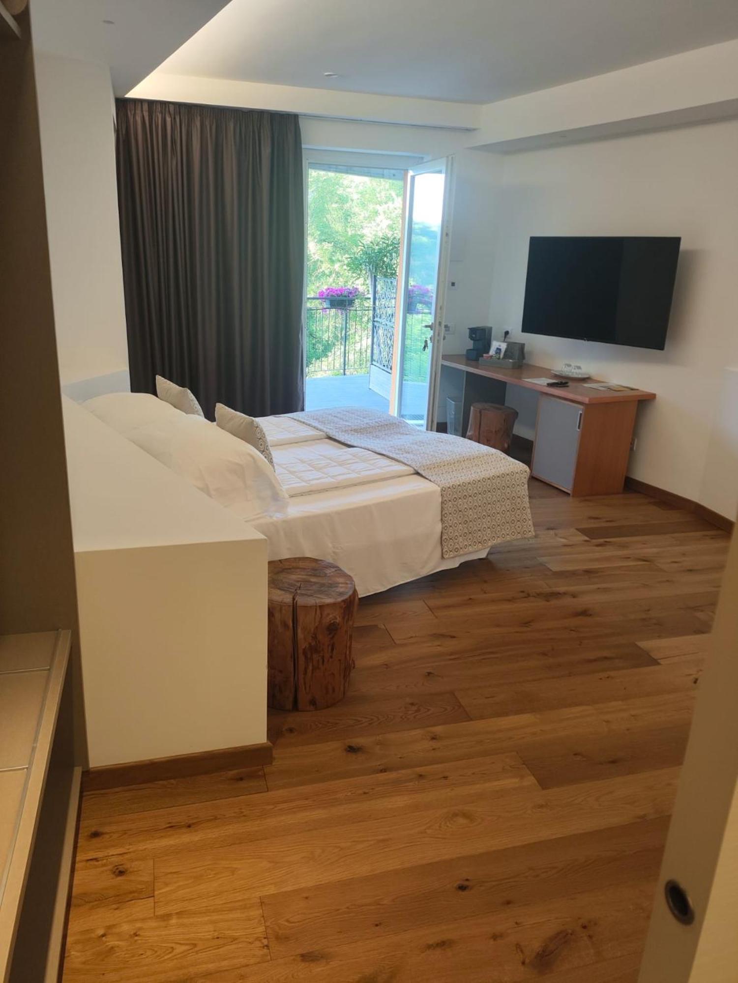 Agriturismo Terre Di Ginepro Borghetto di Vara Eksteriør billede